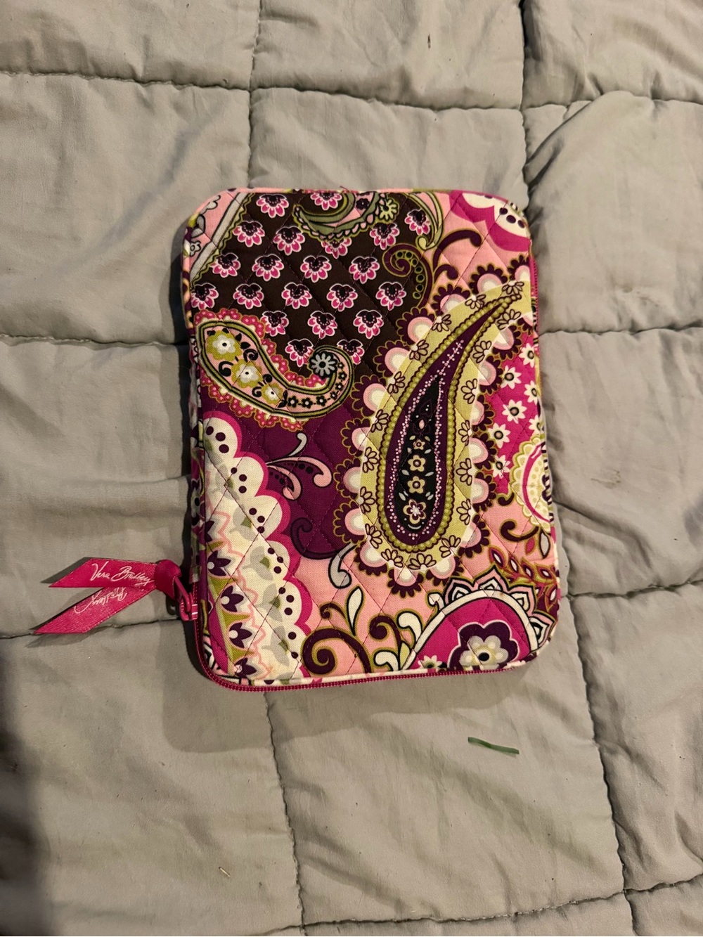 Vera Bradley Pink Paisley Quilted Zipper pouch